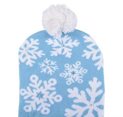 SNOWFLAKE LIGHT-UP BEANIE HAT